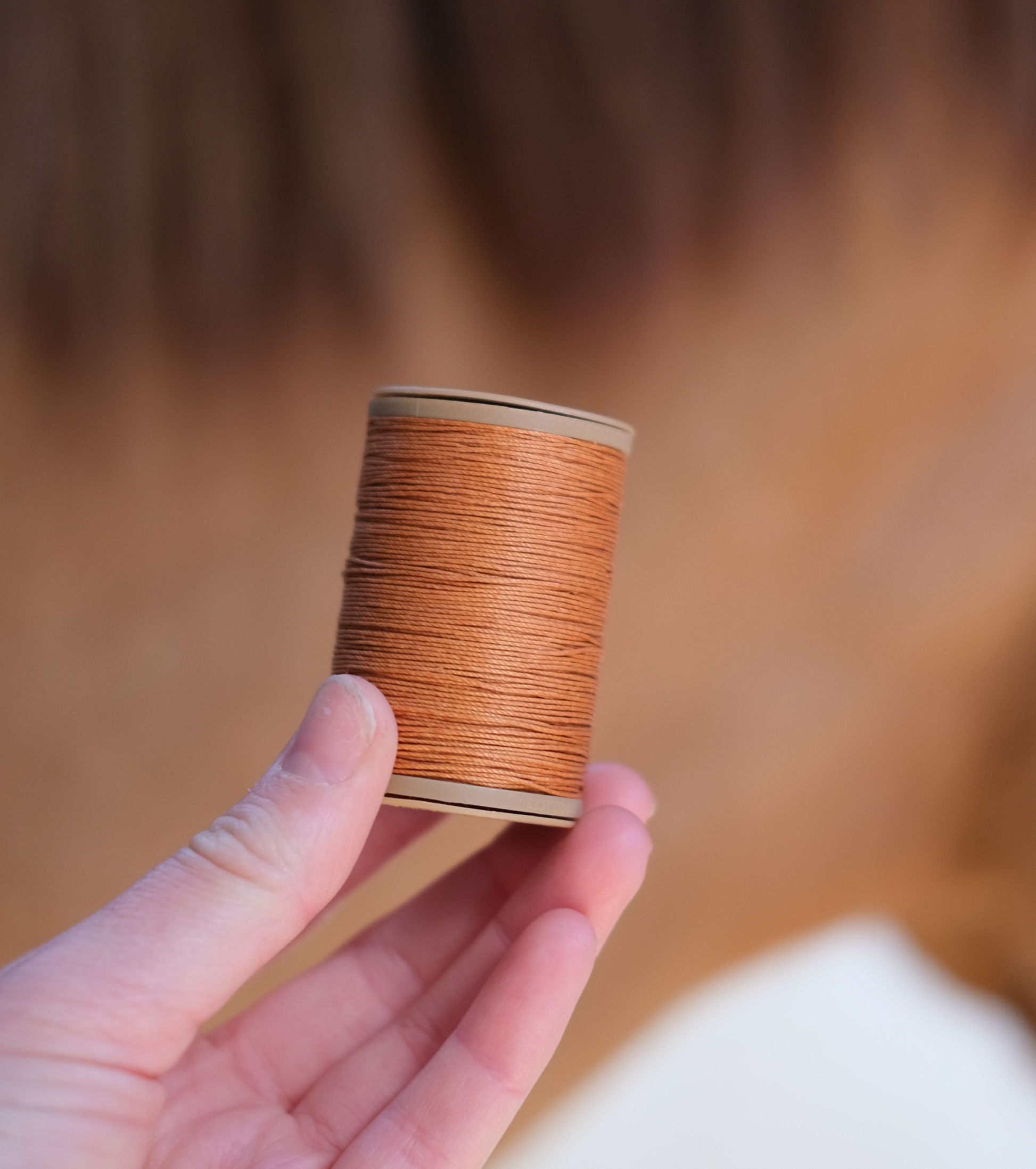 Chestnut Wax Linen Plaiting Thread - Glas Equine