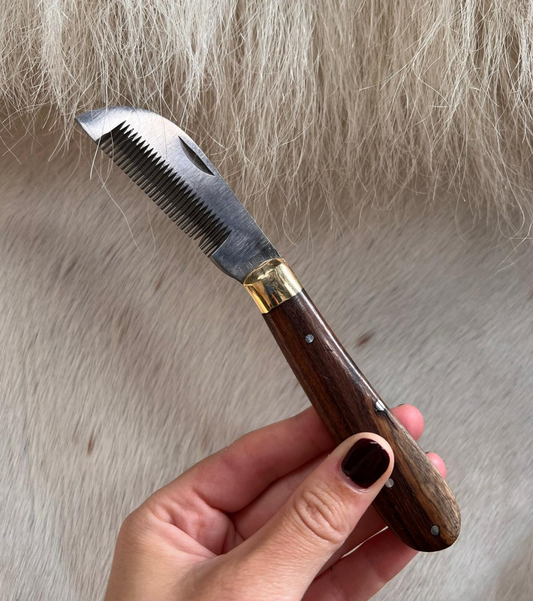 Wooden Mane & Tail Thinning Knife