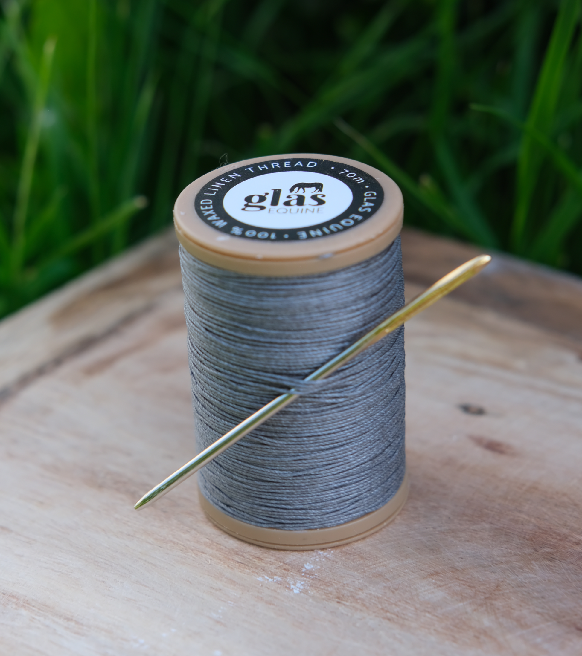 Gray Wax Linen Plaiting Thread - Glas Equine